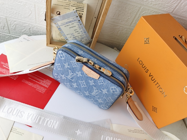 ルイヴィトンバッグ背面デザイン